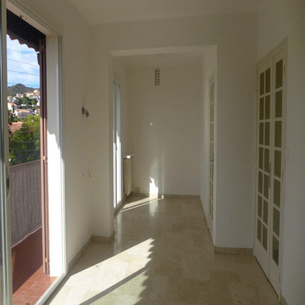 Offres de location Appartement Hyères 83400