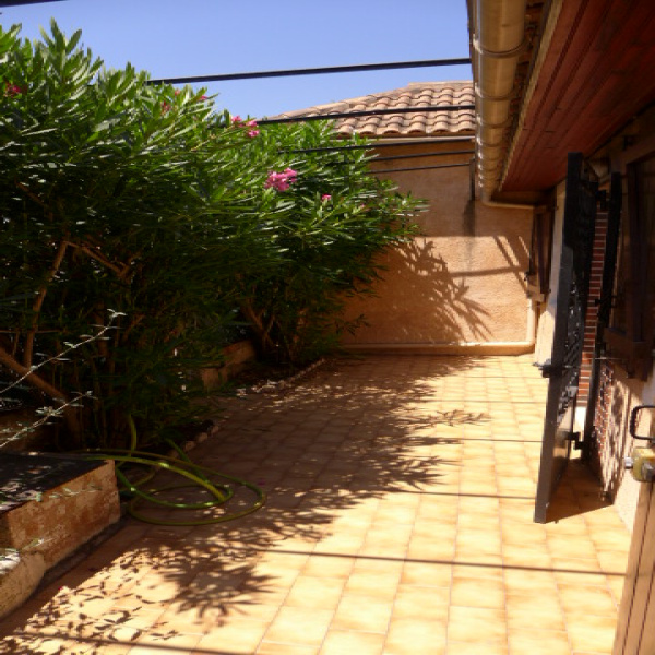 Offres de location Maison de village Hyères 83400