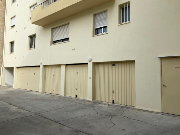 Offres de location Garage Hyères 83400