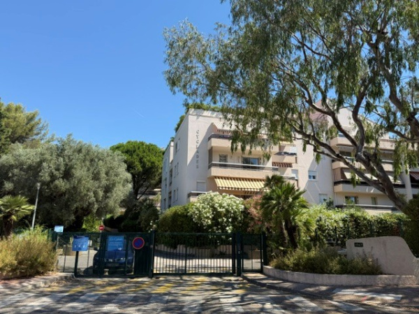 Offres de location Appartement Toulon 83000