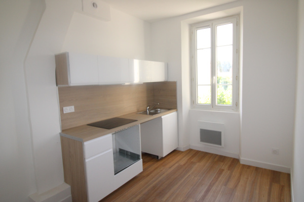 Offres de location Appartement Toulon 83200