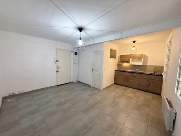 Offres de location Studio Toulon 83000