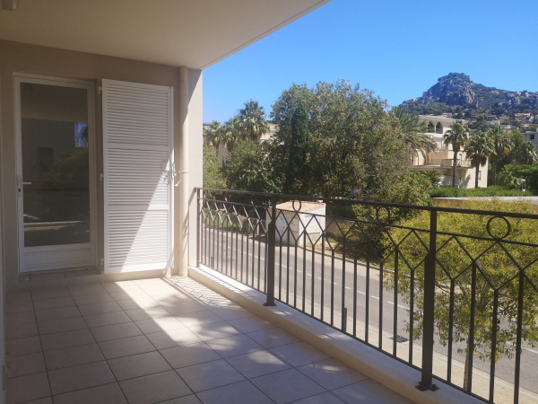 Offres de location Appartement Hyères 83400