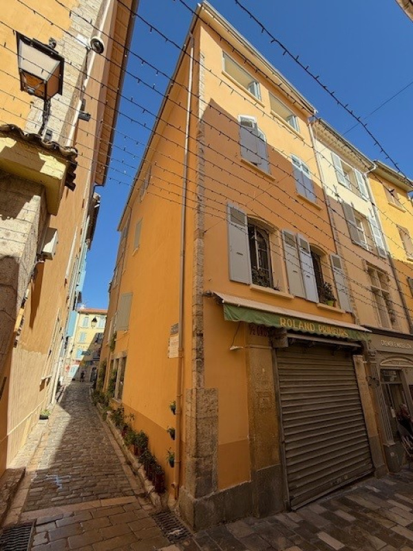 Offres de location Appartement Hyères 83400
