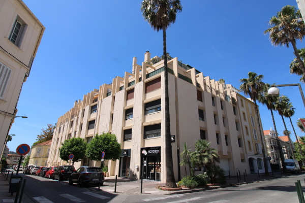 Offres de location Appartement Hyères 83400